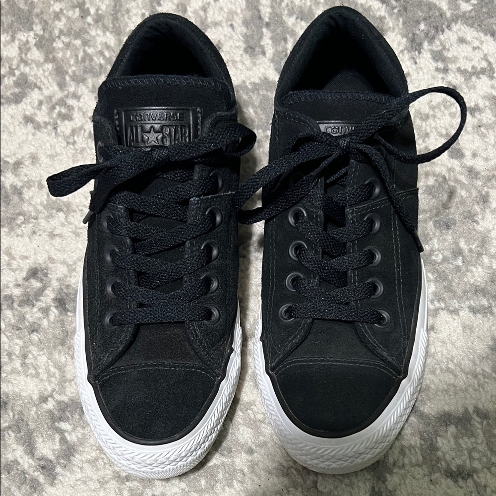 Converse Black and White Women’s Sneakers